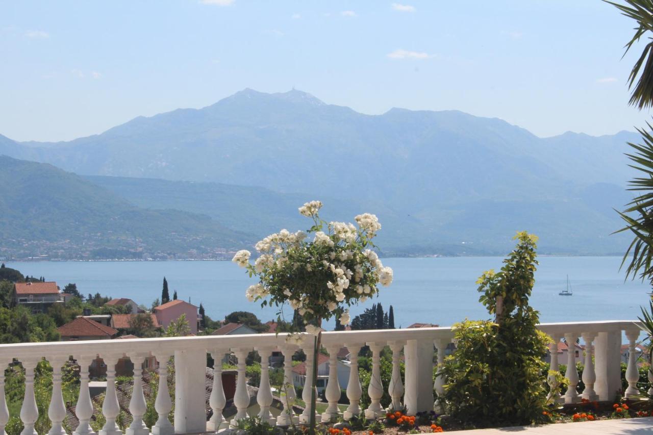 Monte Aria Panorama Suites Herceg Novi Buitenkant foto