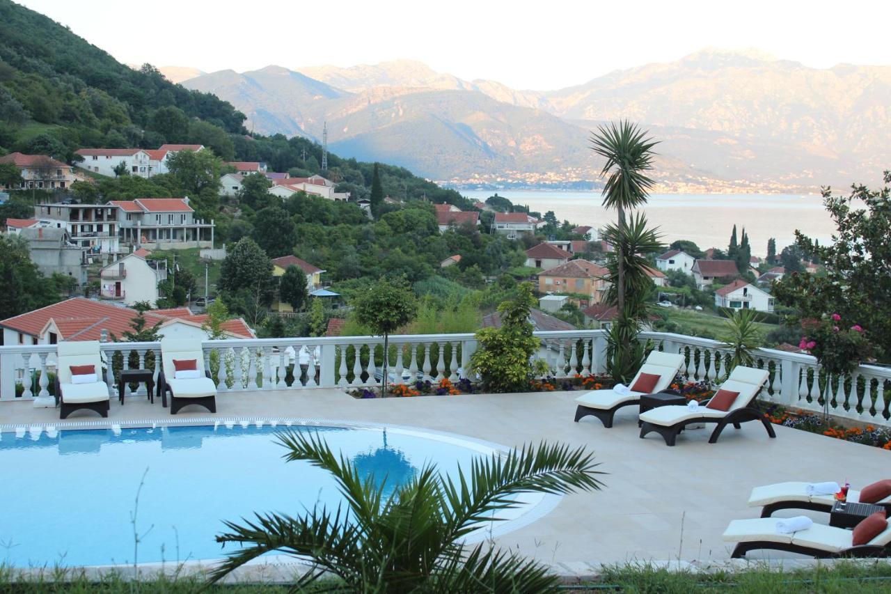 Monte Aria Panorama Suites Herceg Novi Buitenkant foto