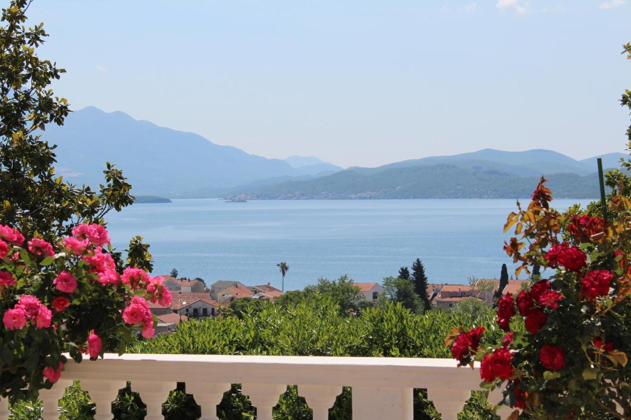 Monte Aria Panorama Suites Herceg Novi Buitenkant foto