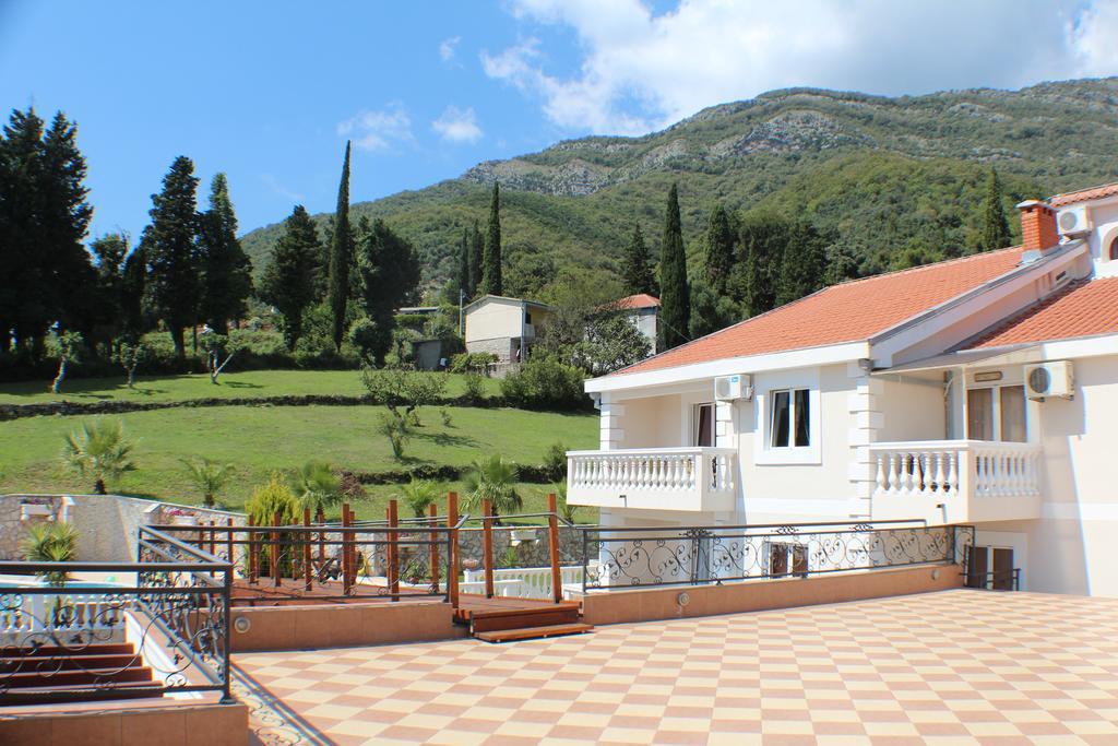 Monte Aria Panorama Suites Herceg Novi Buitenkant foto