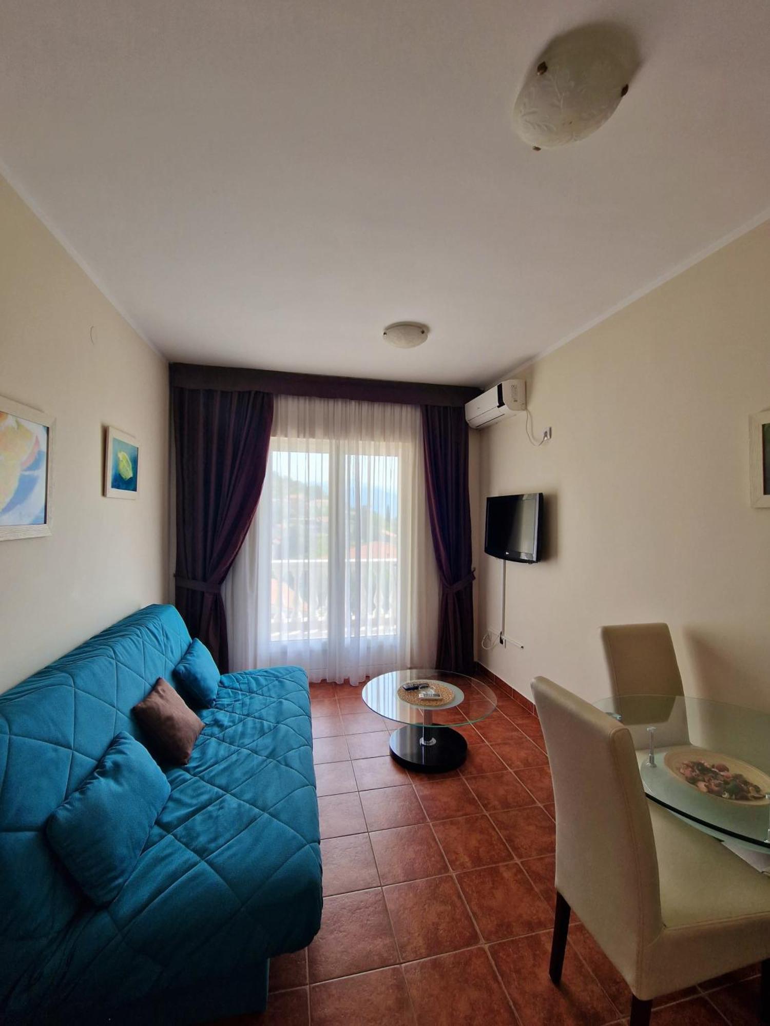 Monte Aria Panorama Suites Herceg Novi Kamer foto