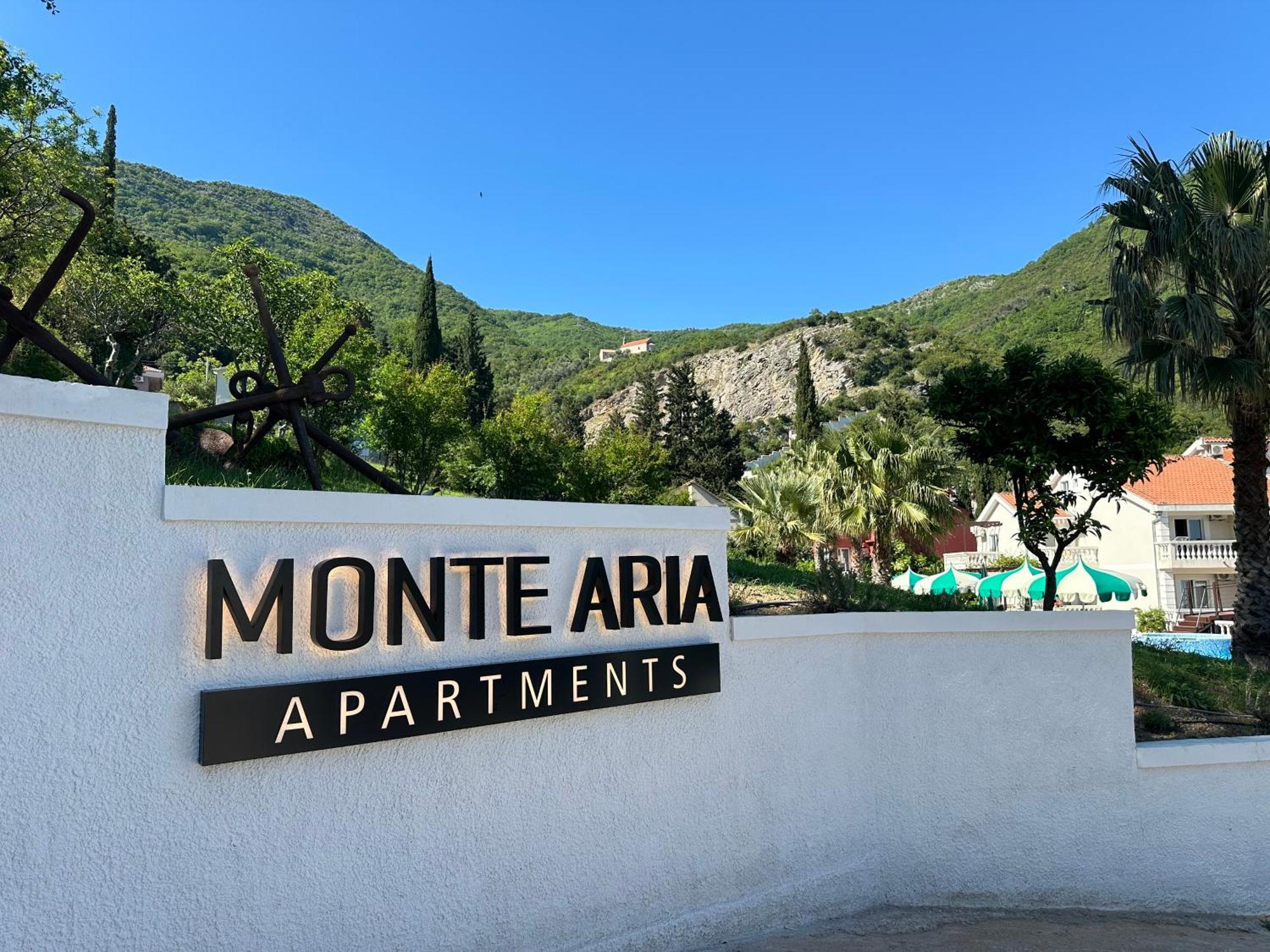 Monte Aria Panorama Suites Herceg Novi Buitenkant foto