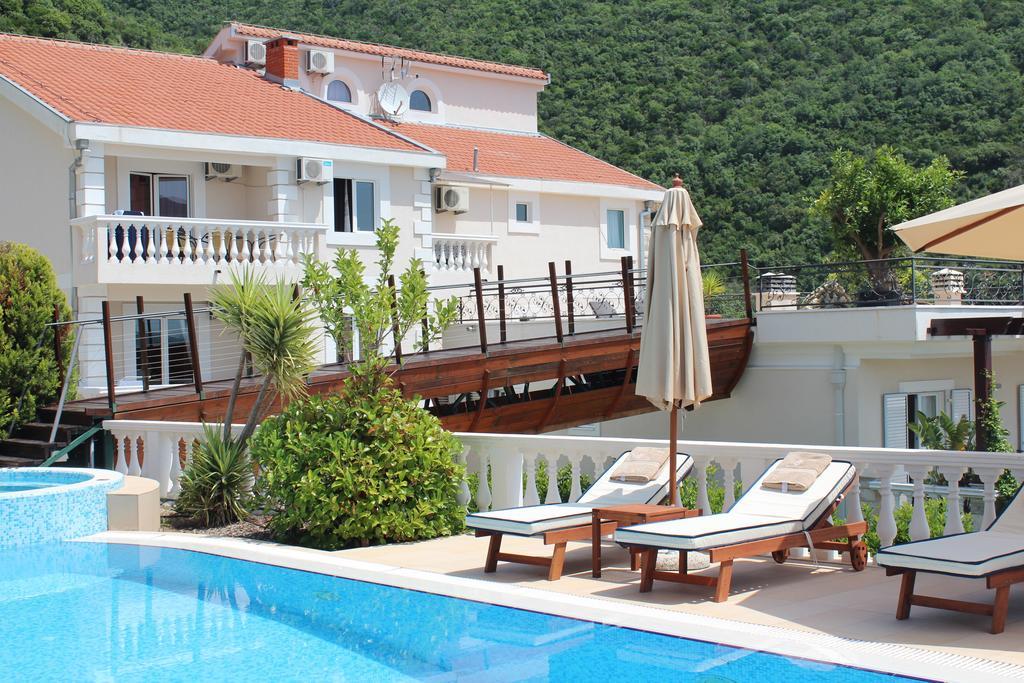 Monte Aria Panorama Suites Herceg Novi Buitenkant foto