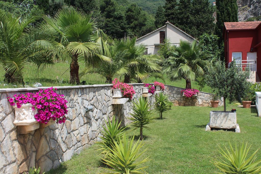 Monte Aria Panorama Suites Herceg Novi Buitenkant foto